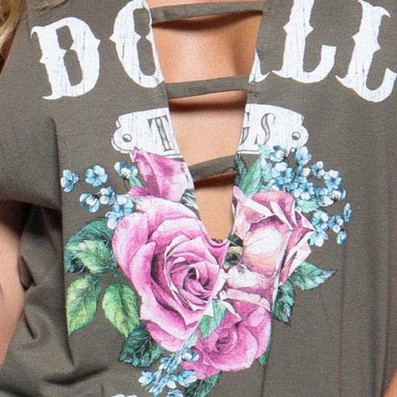 LAST 1! DOLL CHOKER & CUT LADDER FRONT TEE! - Picture 4 of 6